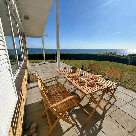 Seaside In Front Row On Rosnaes Semesterbostad Kalundborg